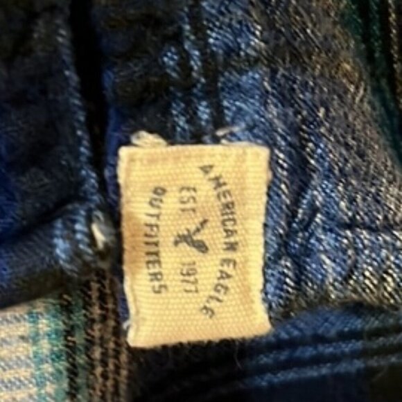 American Eagle Outfitters Blue Plaid Long Sleeve Button Down Flannel Shirt MED - Picture 4 of 10